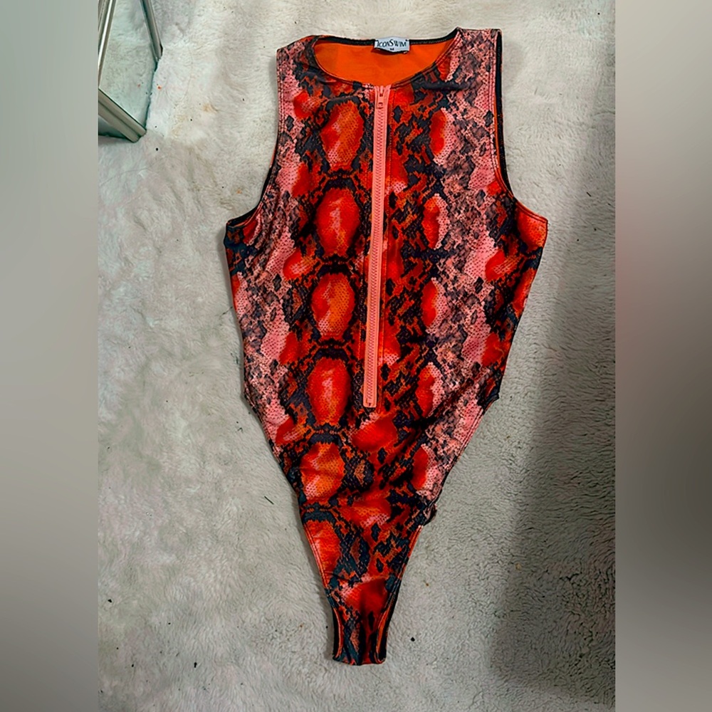 Icon swimsuit size medium